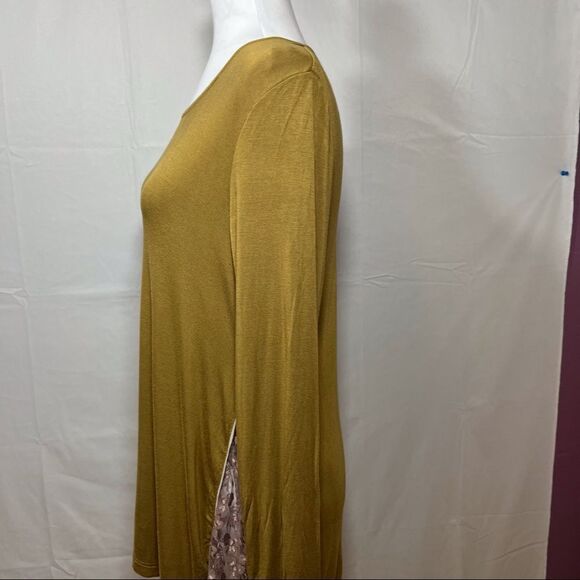 Logo Long Sleeve Tunic Shirt with Lace Insets - Picture 7 of 15